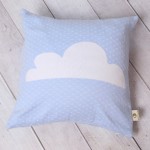 Individualisierte Projekte - Wolkenhimmel - Dein  Kissen mit Namen aus Biobaumwolle